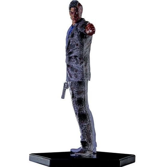 Two-Face Arkham Knight Batman Collectible Art Original Iron Studios